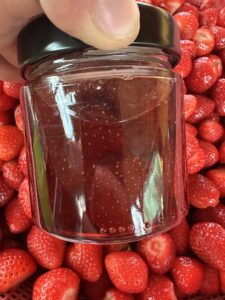 Borcan dulceata de capsuni